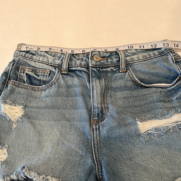 Cello Cutoff Shorts Distressed Frayed Hem Size S - Picture 3 of 16